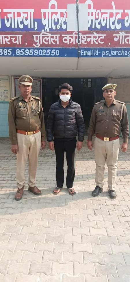 ग्रेटर नोएडा : हर्ष फायरिंग केस में तीसरा आरोपी निक्की गिरफ्तार, पिता की लाइसेंसी पिस्टल की थी इस्तेमाल