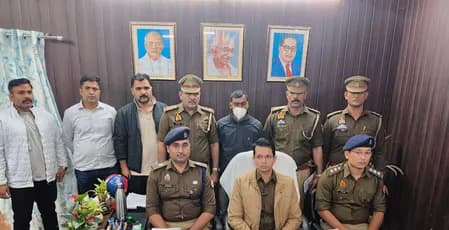 नोएडा पुलिस ने हत्या के वांछित आरोपी को किया गिरफ्तार, वारदात में इस्तेमाल पिस्टल बरामद