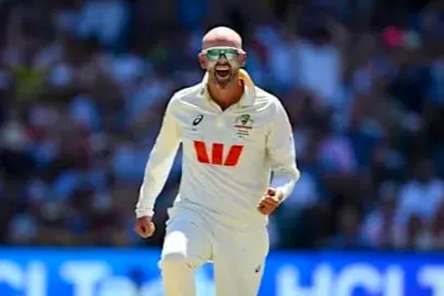 एडिलेड में गेंदबाज नाथन लियोन ने ग्लेन मैकग्रा का तोड़ा रिकॉर्ड, कभी इसी मैदान पर काटते थे घास