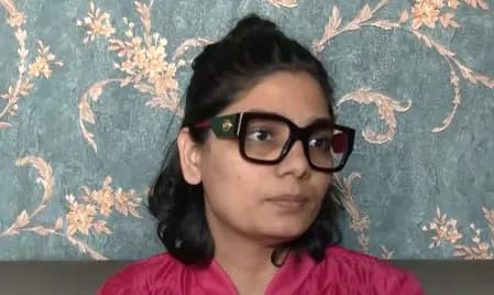 सही से चार सवाल पूछ लो यहां दर्ज हो जाता है केस, भोजपुरी गायिका नेहा राठौर बोलीं-अब लडूंगी