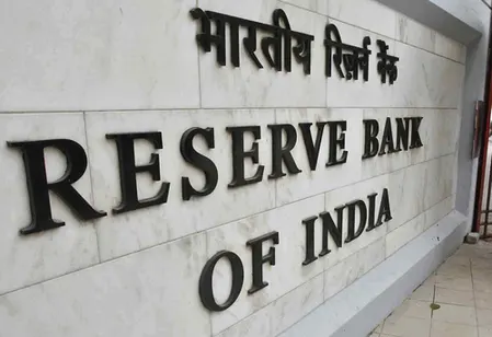 बेहतर संकेत देने के लिए आरबीआई को ओपन मार्केट ऑपरेशन में नए प्रयोग करने की जरूरत: एसबीआई रिपोर्ट