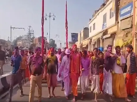 रंगभरी एकादशी के साथ अवध में होली की शुरुआत, मंदिर और मठों को दिया जा रहा न्योता