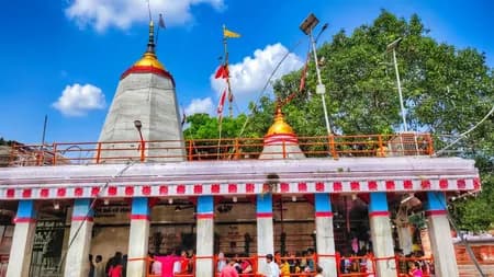 मिर्जापुर में गंगा तट पर बसा दिव्य धाम, जहां विराजती हैं मां विंध्यवासिनी