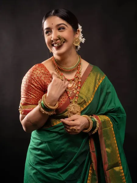 'वशीकरण' में सुमन का दमदार लुक, स्नेहलता वसईकर बोलीं– 'ये परंपरा और ताकत का अनोखा मेल'