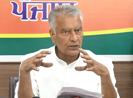 AAP पर बरसे सुनील जाखड़, कहा ‘क्लीन चिट’ सच को नहीं छिपा सकती