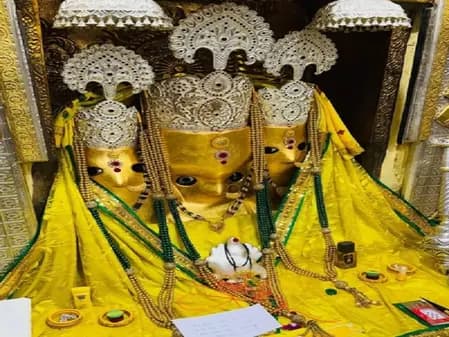 बगलामुखी जन्मोत्सव आज: अभिजित मुहूर्त और रवि योग का खास संयोग, नोट करें शुभ-अशुभ समय