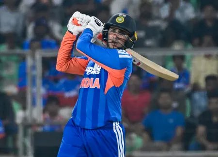 ट्रोलिंग के बावजूद अभिषेक शर्मा के लिए दिए बयान पर कायम हूं: मोहम्मद आमिर