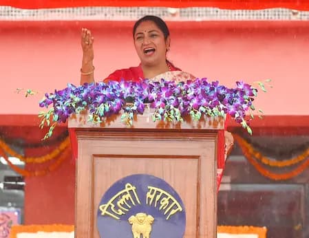 दिल्ली सीएम रेखा गुप्ता पर हमले के मामले में पुलिस ने राजेश खिमजी के दोस्त को हिरासत में लिया