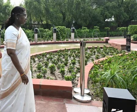 अमृत उद्यान में इस बार तीन नए आकर्षण: जलाधारा भी शामिल, राष्ट्रपति मुर्मू ने किया उद्घाटन