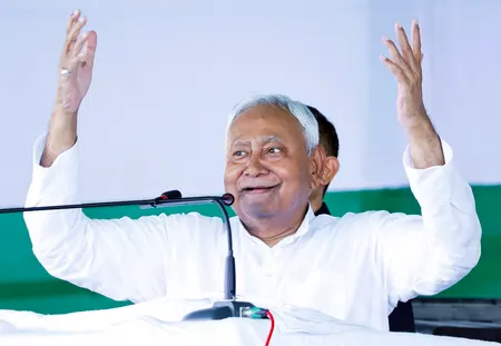 बिहार के युवाओं को सीएम नीतीश की सौगात, अब ग्रेजुएट को भी मिलेगा 'भत्ता योजना' का लाभ