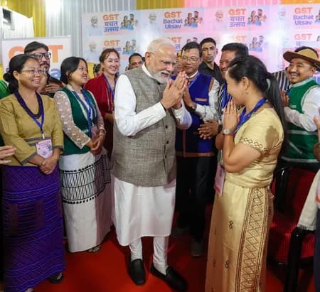 जीएसटी बचत उत्सव : प्रधानमंत्री मोदी ने ईटानगर में व्यापारियों और उद्यमियों से बातचीत की