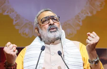 देश में गृह युद्ध की स्थिति पैदा करने की साजिश: गिरिराज सिंह