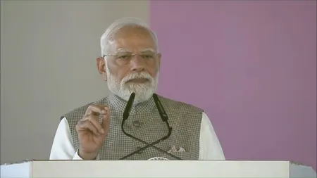 कांग्रेस पार्टी मुंबई हमले के बाद आतंकवाद के सामने झुकी: पीएम मोदी
