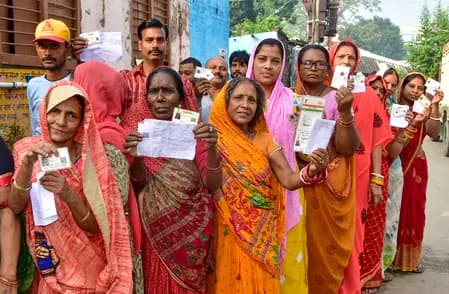 'बढ़ियां तो हैं नीतीशे कुमार', 71 का फार्मूला बना एनडीए को 'किक स्टार्ट' दें गईं बिहार की महिलाएं
