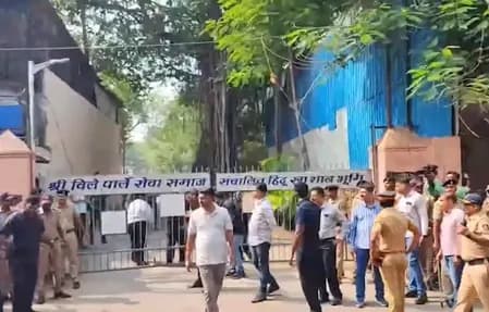 दिग्गज अभिनेता धर्मेंद्र का निधन, 'ही-मैन' को अंतिम विदाई देने अमिताभ बच्चन के साथ ही उमड़ा पूरा बॉलीवुड