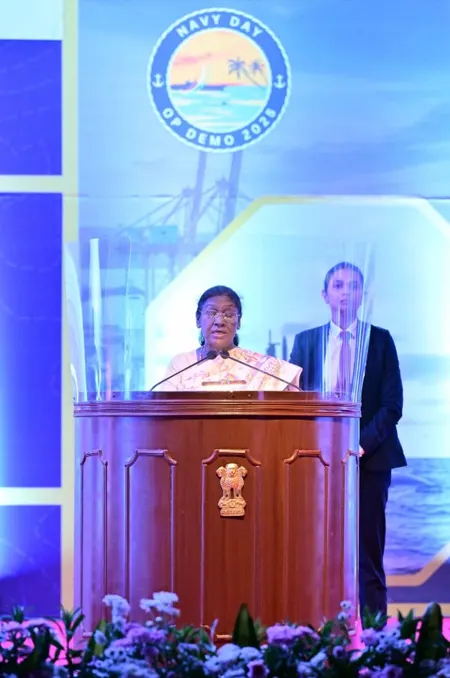 भारतीय नौसेना दिवस: राष्ट्रपति मुर्मू ने दी बधाई, कहा- भारतीय नौसेना अनुशासन, करुणा और जिम्मेदारी का प्रतीक है
