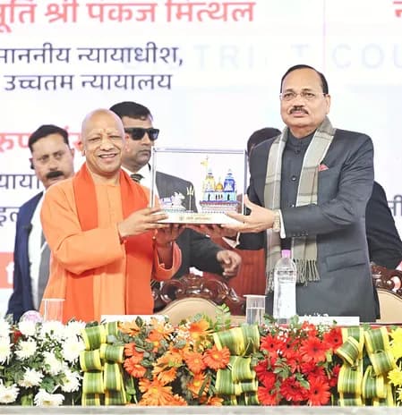 यूपी में न्यायिक व्यवस्था से जुड़े कार्य पूरा होने में देर नहीं लगती : मुख्यमंत्री योगी