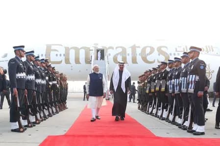 यूएई के राष्ट्रपति पहुंचे भारत, प्रधानमंत्री नरेंद्र मोदी ने किया स्वागत, बोले- अपने भाई को लेने पहुंचा