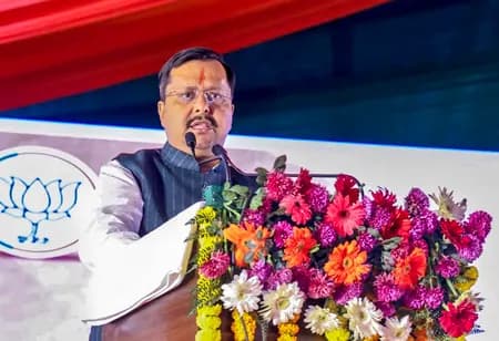 नितिन नबीन ने झंडेवालान मंदिर में की पूजा, संभालेंगे भाजपा के राष्ट्रीय अध्यक्ष का पदभार
