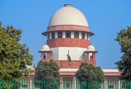 पाकिस्तान से आए हिंदुओं को गरिमापूर्ण जीवन की जगह भी दें: सुप्रीम कोर्ट