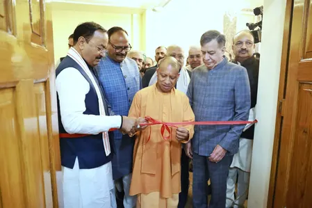 यूपी : सीएम योगी ने बजट सत्र के दौरान चलने वाले स्वास्थ्य शिविर का किया उद्घाटन