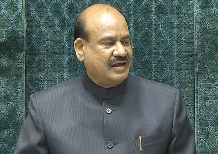 लोकसभा स्पीकर के खिलाफ विपक्ष ने अविश्वास प्रस्ताव पेश किया