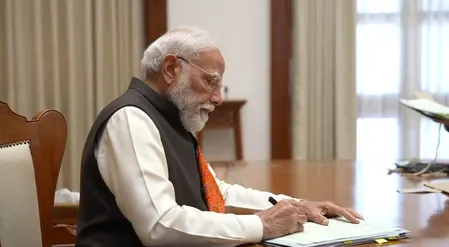 'सेवा तीर्थ' से पीएम मोदी के पहले फैसले, महिलाओं, युवाओं और किसानों से जुड़ी योजनाओं को दी मंजूरी