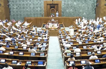 लोकसभा में अध्यक्ष ओम बिरला को हटाने का प्रस्ताव पेश, चर्चा के लिए 10 घंटे तय