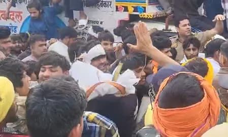 मथुरा में चंद्रशेखर हत्याकांड के बाद बवाल: नेशनल हाईवे जाम, पुलिस-प्रदर्शनकारियों में झड़प
