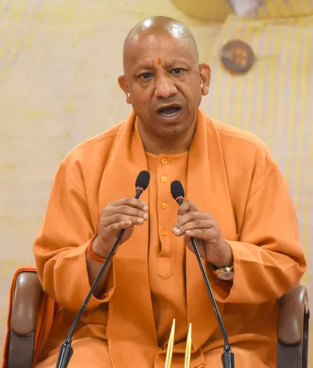 सीएम योगी का ऐलान, गोरक्षा एवं गो-आश्रय में योगदान देने वालों को मिलेगा सम्मान