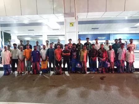 श्रीलंका से रिहा हुए 30 भारतीय मछुआरे लौटे अपने वतन