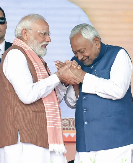 “पीएम मोदी ने नीतीश कुमार को दी बधाई, बोले—‘संसद में फिर देखना सुखद होगा’”