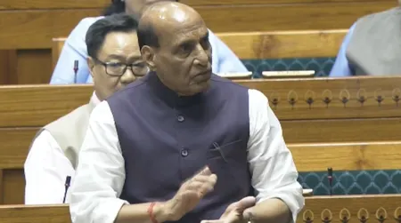 रक्षा मंत्री राजनाथ सिंह बोले राहुल गांधी को माफी मांगनी चाहिए