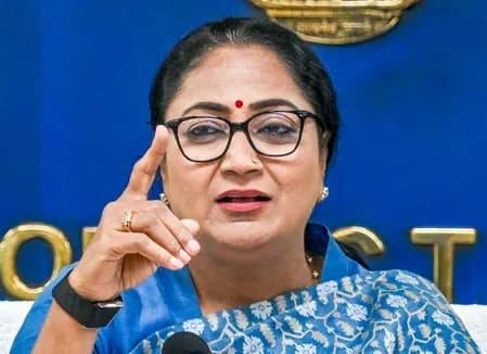दिल्ली की मुख्यमंत्री रेखा गुप्ता की जल आपूर्ति पर बड़ी समीक्षा बैठक, कई निर्देश दिए