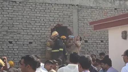 लखनऊ: कोचिंग सेंटर में लगी आग में 3 की गई जान; सीएम योगी ने संभाला मोर्चा, दिए जांच के निर्देश