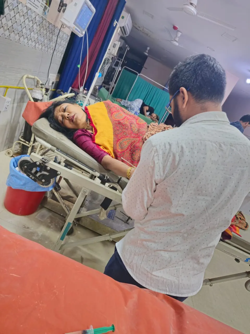 कुंभ से लौट रही राज्यसभा सांसद महुआ मांझी की गाड़ी दुर्घटनाग्रस्त, आर्किड में इलाजरत
