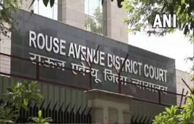 आपराधिक मानहानि मामले में गहलोत के खिलाफ फिलहाल समन जारी नहीं करने का कोर्ट का आदेश