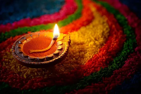 यूके के हिन्दू संगठन 22 को मनाएंगे 'दीपावली'