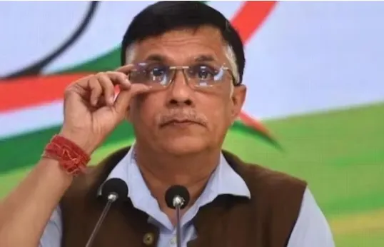 प्रधानमंत्री मोदी पर टिप्पणी करना कांग्रेस प्रवक्ता खेड़ा को पड़ सकता भारी!