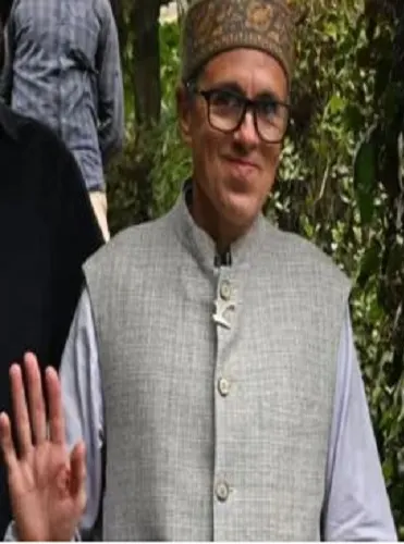 उमर अब्दुल्ला ने दूसरी बार ली जम्मू-कश्मीर के मुख्यमंत्री पद की शपथ, ममता बनर्जी ने दी शुभकामनाएं