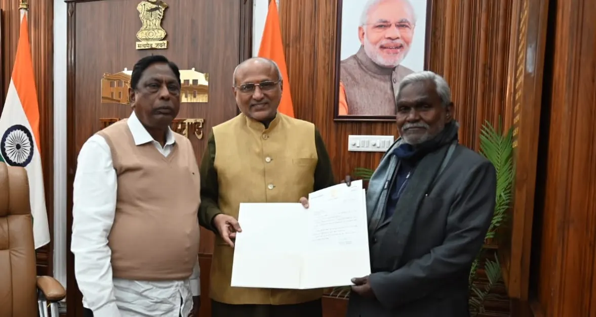 राज्यपाल ने चंपई सोरेन को सरकार बनाने का दिया न्योता, शुक्रवार को ले सकते हैं शपथ