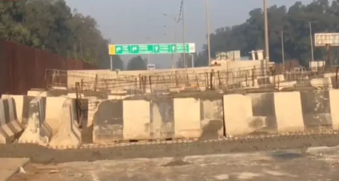 किसान संगठनों के दिल्ली कूच के ऐलान के बाद दिल्ली में कई सीमाएं सील, वाहनों की कड़ी चेकिंग