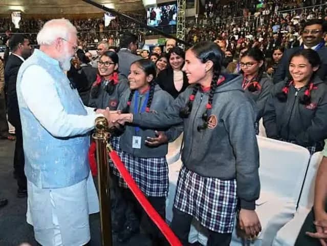 प्रधानमंत्री के साथ 'परीक्षा पे चर्चा' के लिए रिकॉर्ड 1 करोड़ छात्रों-शिक्षकों ने कराया पंजीकरण