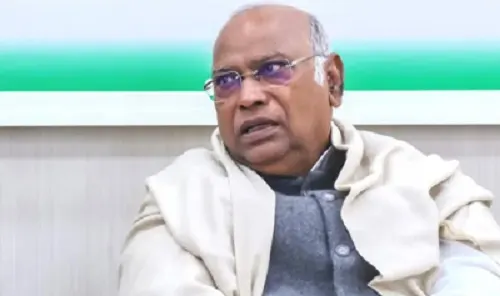 मौकापरस्ती और लालच की राजनीति कर रहे हैं नीतीश कुमार : खड़गे