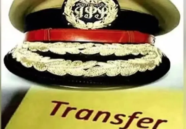 उप्र में तीन आईपीएस का तबादला, निलाब्जा चौधरी बने एटीएस आईजी