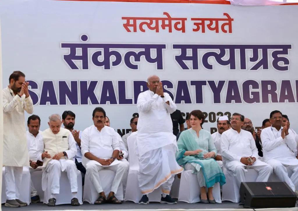 कांग्रेस का राहुल के मुद्दे पर देशभर में संकल्प सत्याग्रह