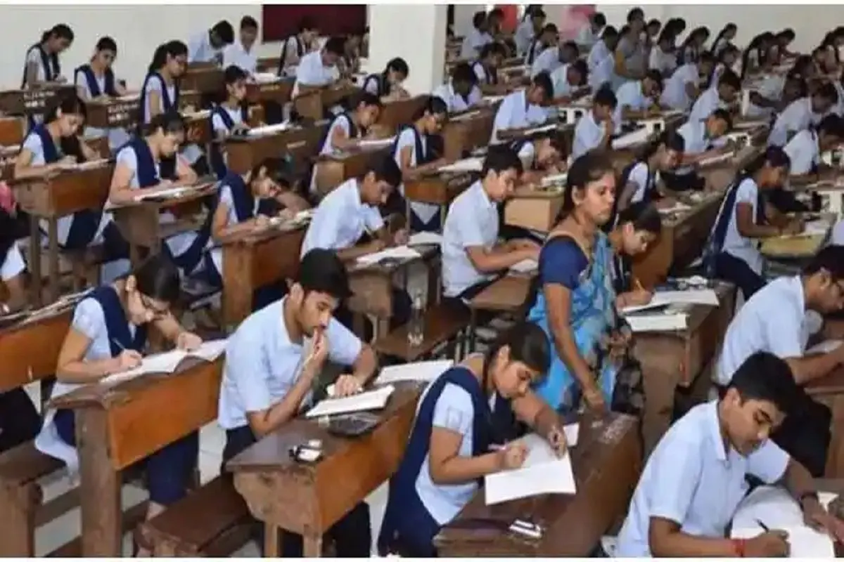 झारखंड में मैट्रिक और इंटर की परीक्षा ओएमआर शीट से नहीं होगी, मैट्रिक और इंटर परीक्षा के सफल संचालन को लेकर हुई बैठक