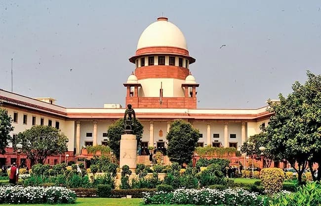बिलकिस बानो के दोषियों को सुप्रीम कोर्ट से झटका, 21 जनवरी तक करें सरेंडर