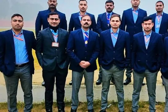 पहली बार उ.प्र. पुलिस अलग रंग के वर्दी और शूट-बूट में नजर आएगी