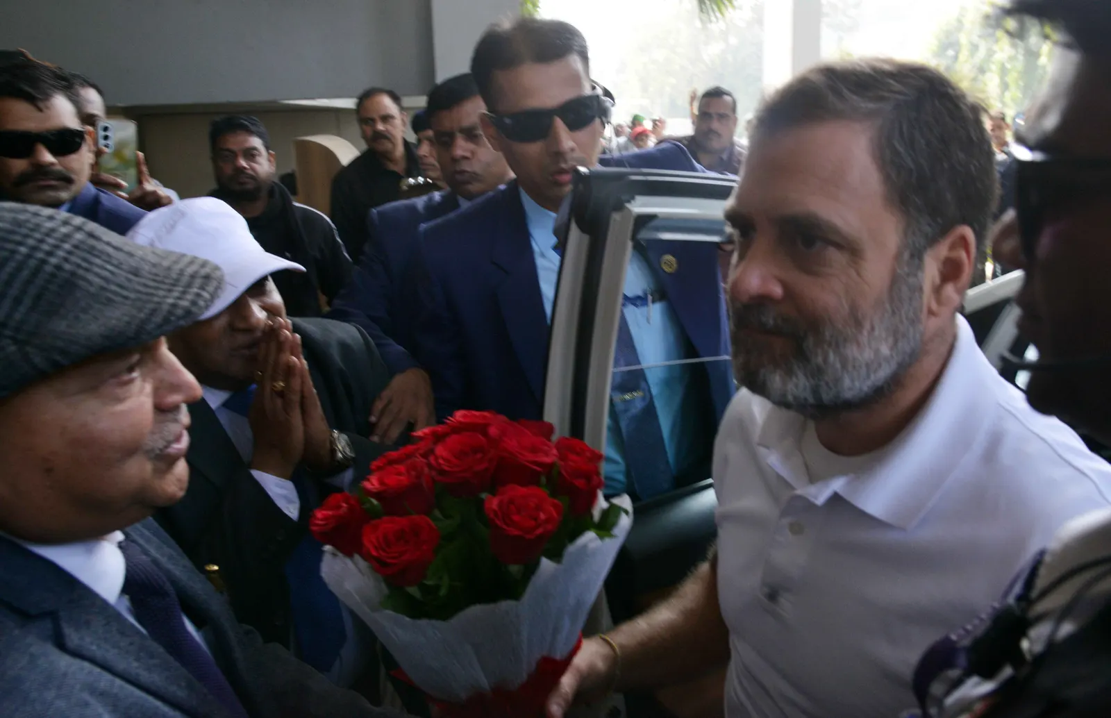 राहुल गांधी पटना पहुंचते ही तेजस्वी से मिले